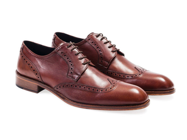 Calfskin Oxford Shoe With Brogue Detailing. Sudan Brown